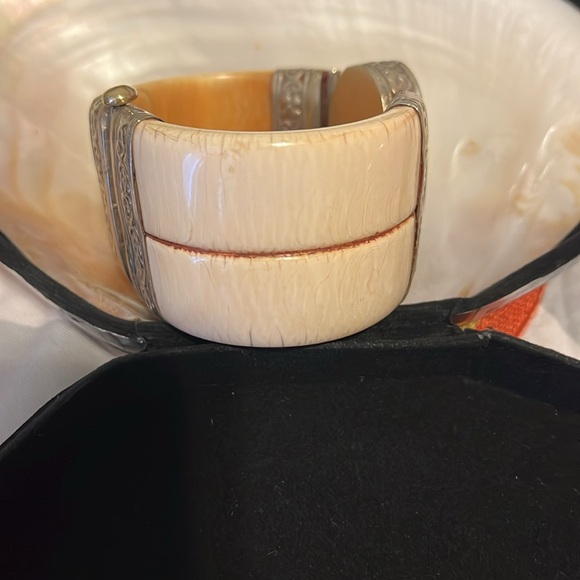 bracelet - Picture 2 of 8